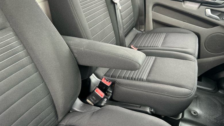 Ford Transit Custom 300 L2 Diesel Fwd 2.0 EcoBlue 130ps Low Roof Limited Van